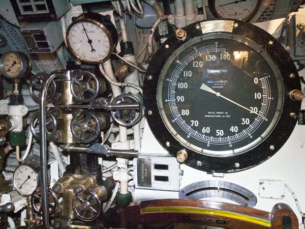 Guages,HMS Alliance,Royal Navy Submarine Museum,Gosport